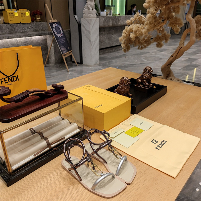 F**di flat beach sandals