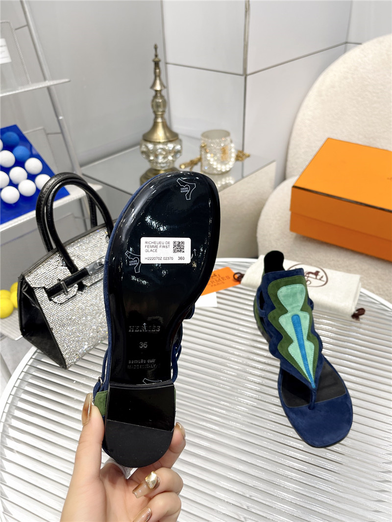 H**me5 color block sandals