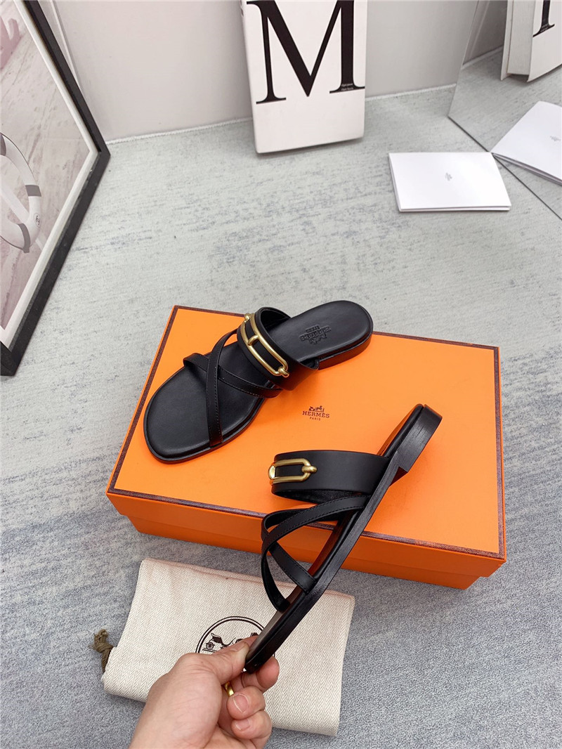 H**me5 flat slippers