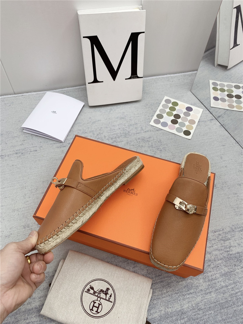 H**me5 loafer slippers