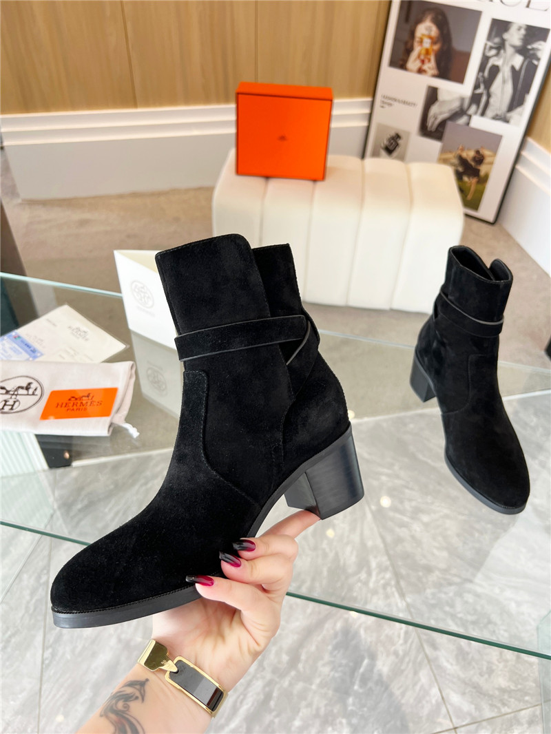 H**me5 Kelly Buckle Rider Boots