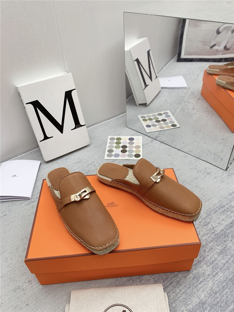 H**me5 loafer slippers