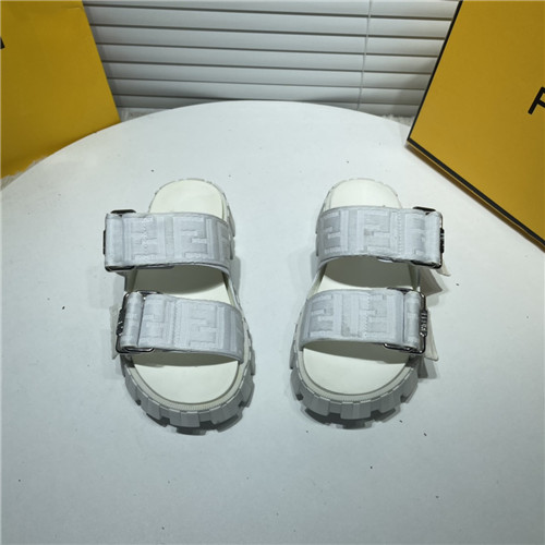 F**di ff logo sandals