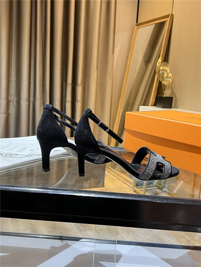 H**me5 high heel sandals