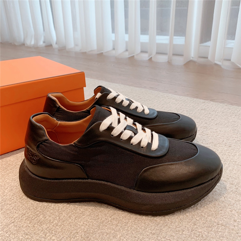 H**me5 classic look-alike British retro white shoes