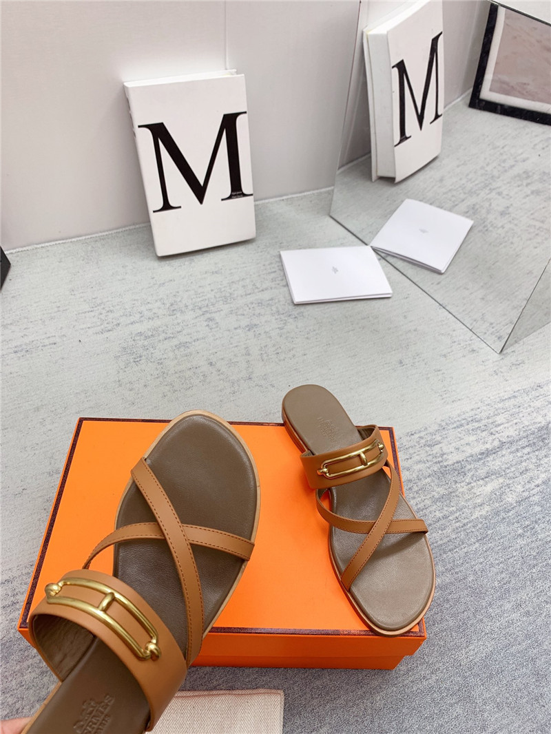 H**me5 flat slippers