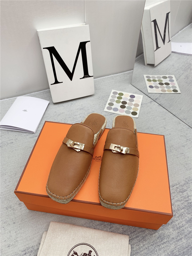 H**me5 loafer slippers