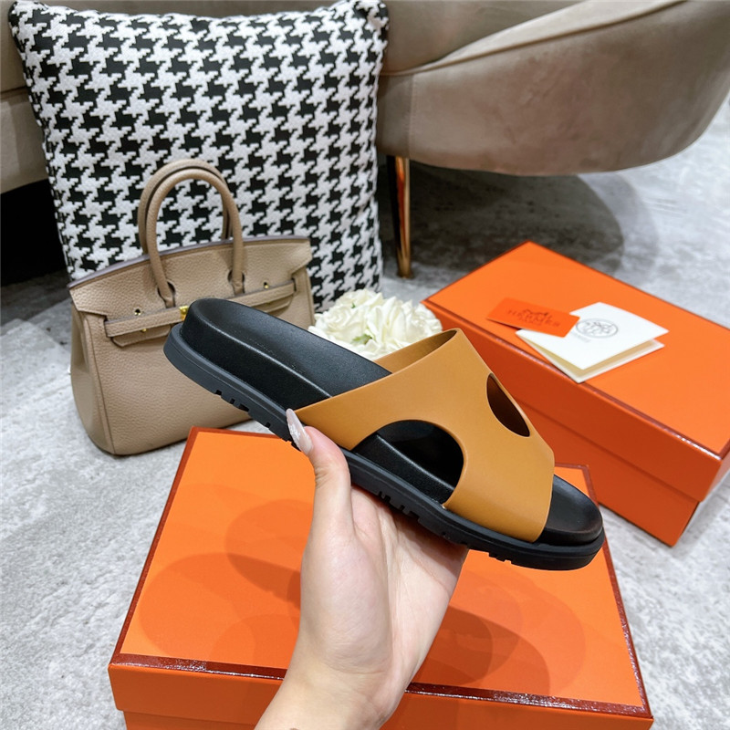 H**me5 platform slippers