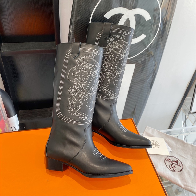 H**me5 embroidered long boots