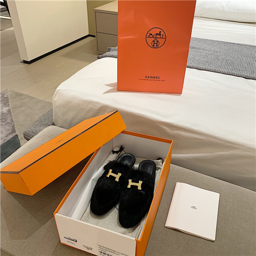 H**me5 sheepskin mink loafers