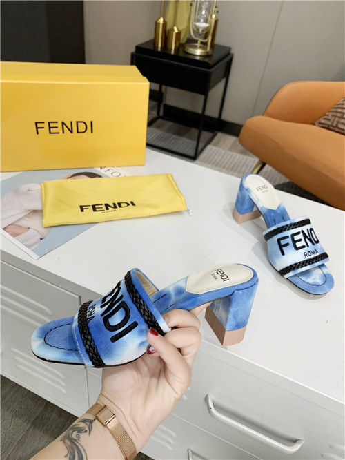 F**di logo sandals