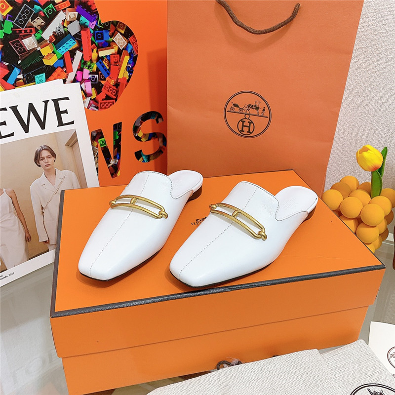 H**me5 flat slippers