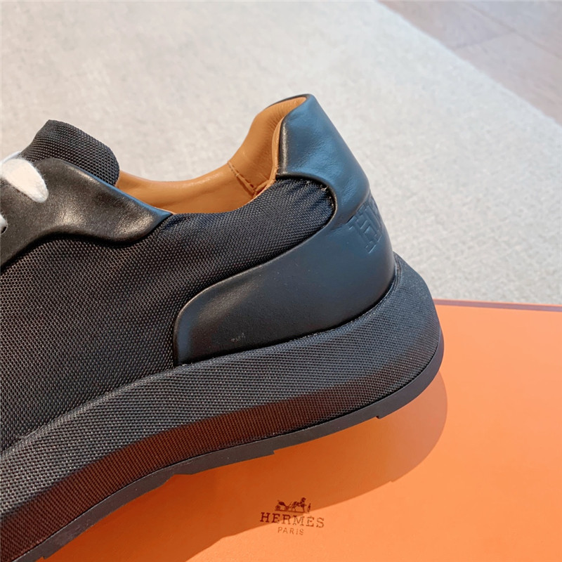 H**me5 classic look-alike British retro white shoes