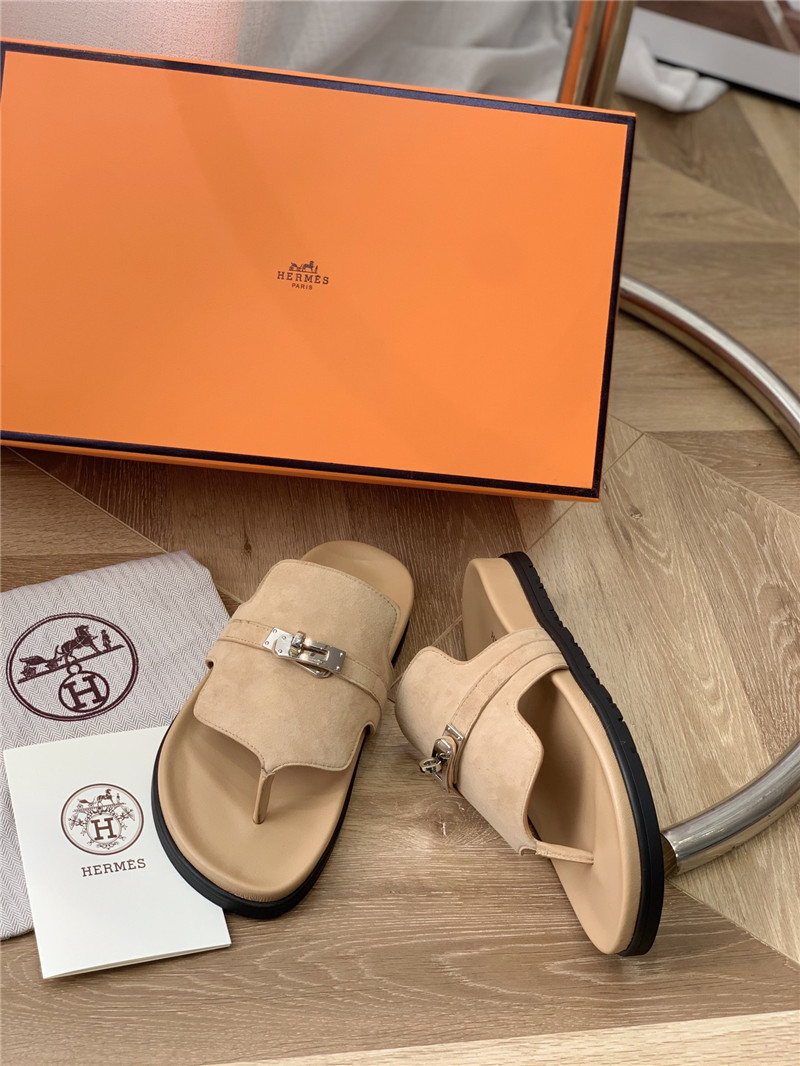 H**me5 Kelly buckle flip flops