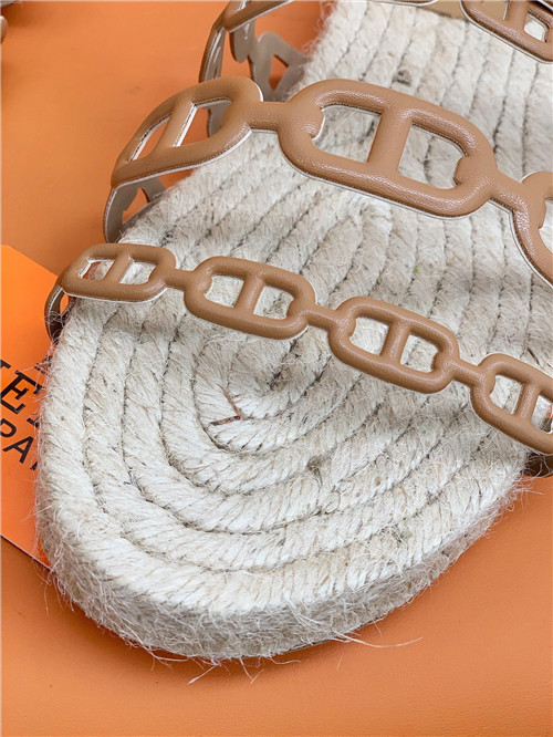 H**me5 flat slippers