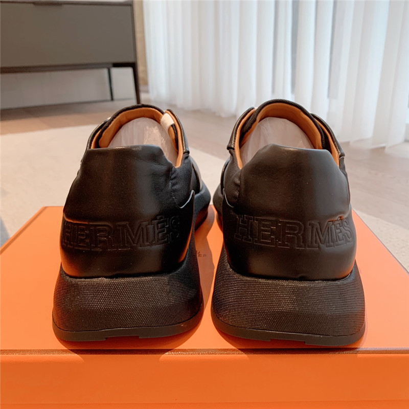 H**me5 classic look-alike British retro white shoes