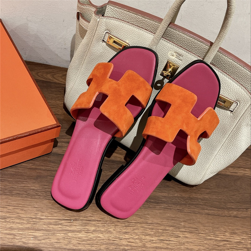H**me5 H buckle slippers