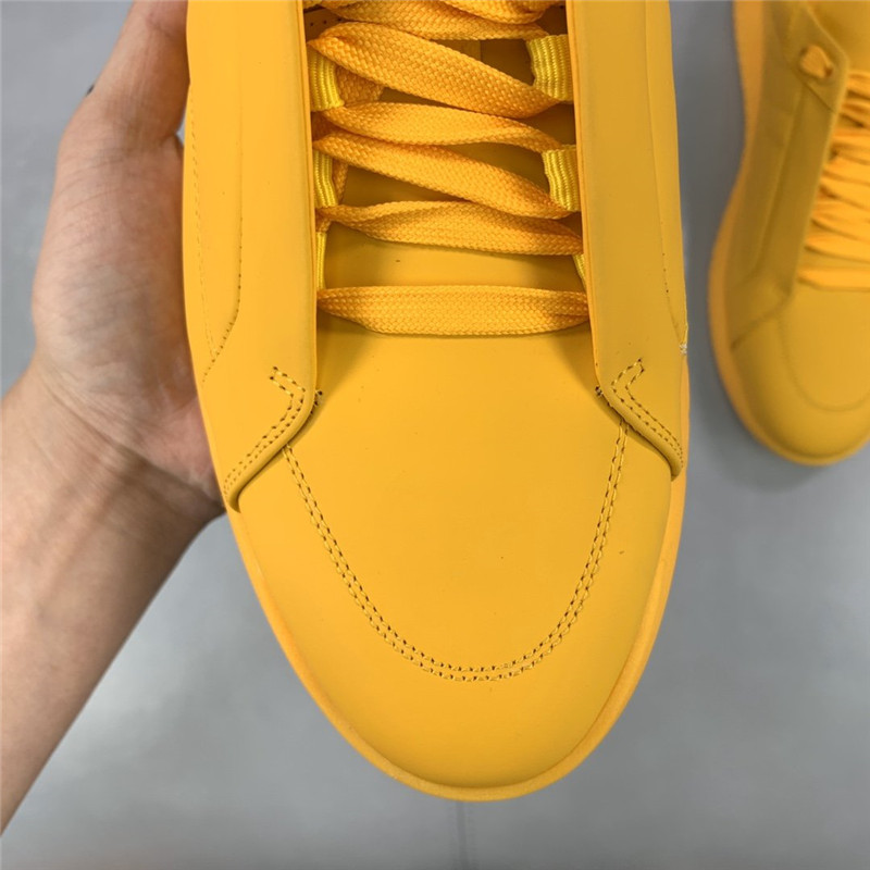 H**me5 Men s sneakers