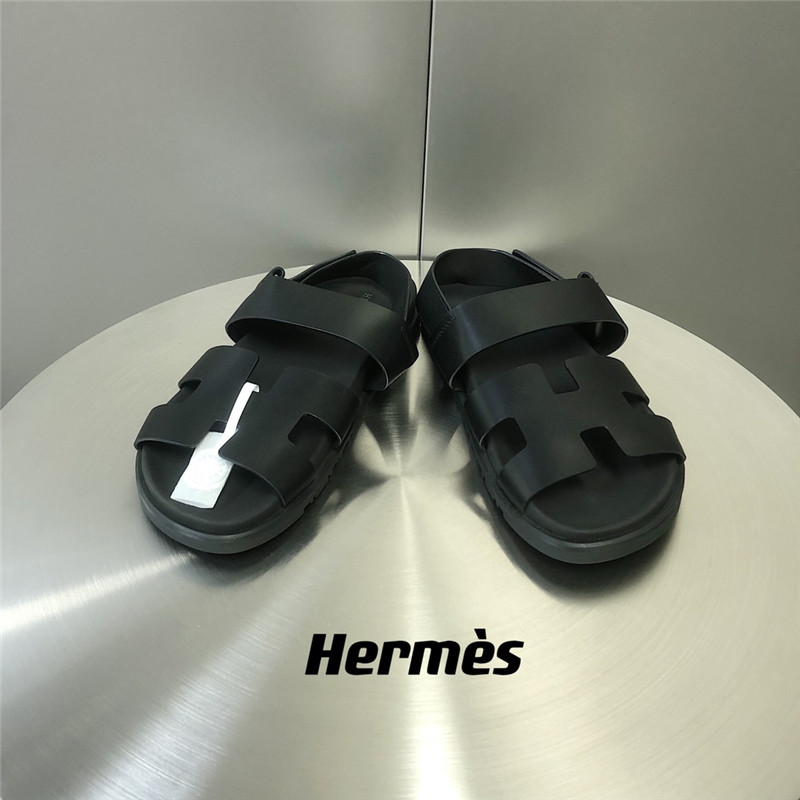 H**me5 GENIUS second uncle sandals