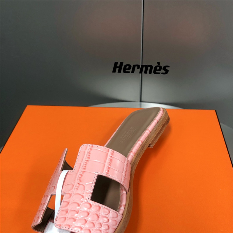 H**me5 oran crocodile slippers