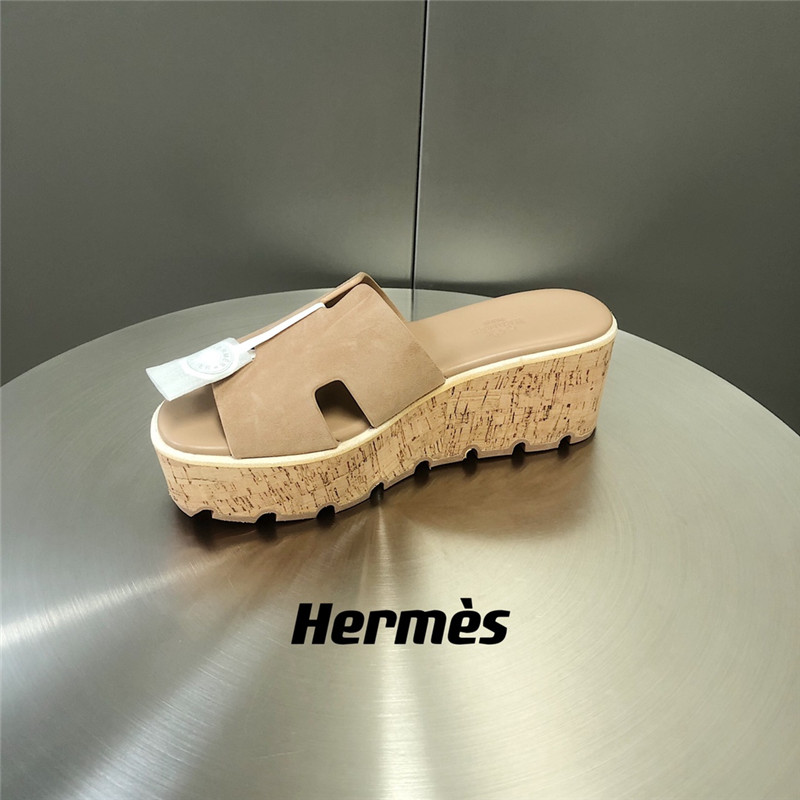 H**me5 Platform Slippers
