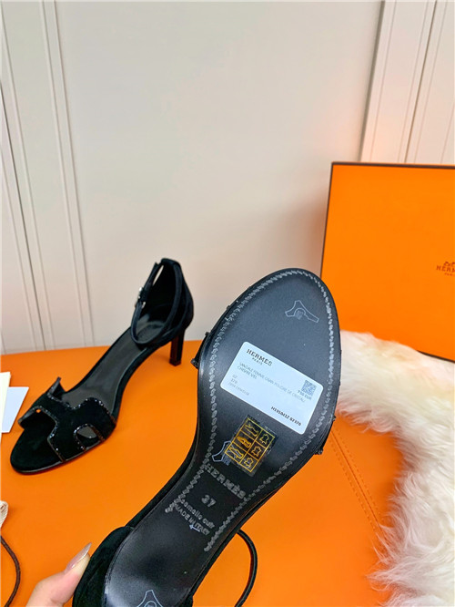H**me5 high heel sandals