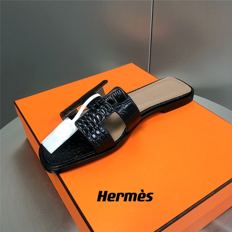 H**me5 oran crocodile slippers