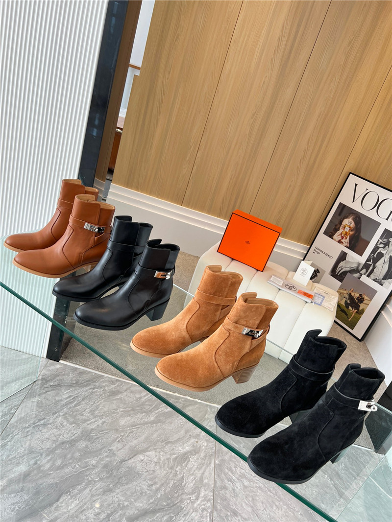 H**me5 Kelly Buckle Rider Boots