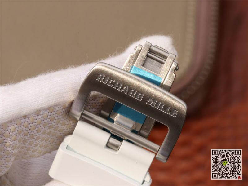 Replica Richard Mille RM011 Chronograph KV Factory 1:1 Best Edition Swiss ETA7750 White Rubber Strap