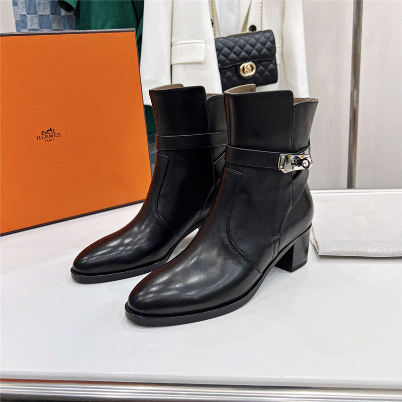 H**me5 frenchie 50 ankle boots