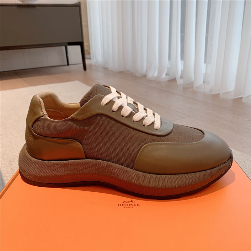 H**me5 classic look-alike British retro white shoes