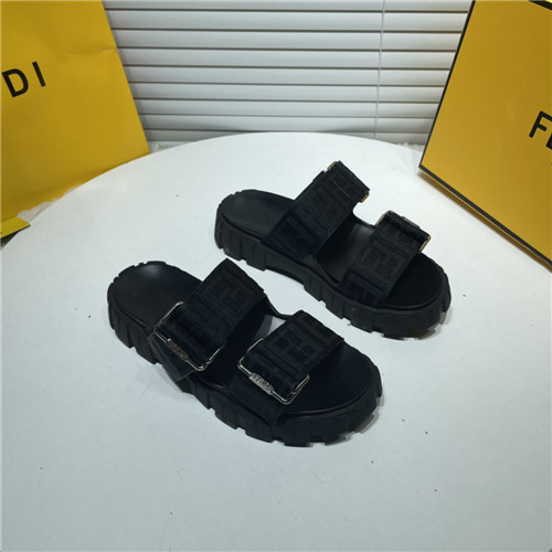 F**di ff logo sandals