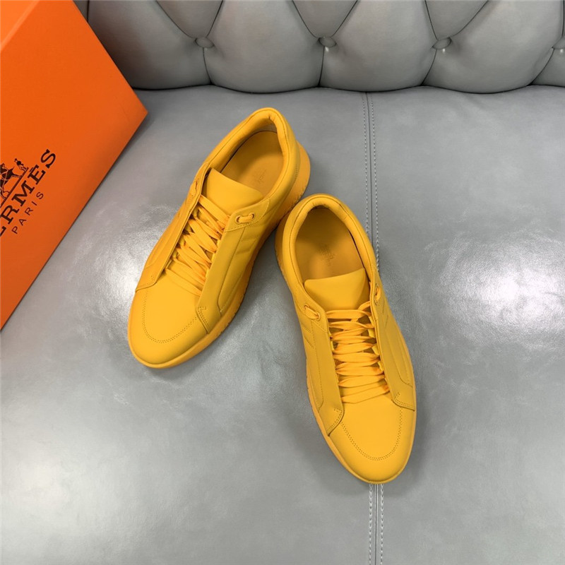 H**me5 Men s sneakers