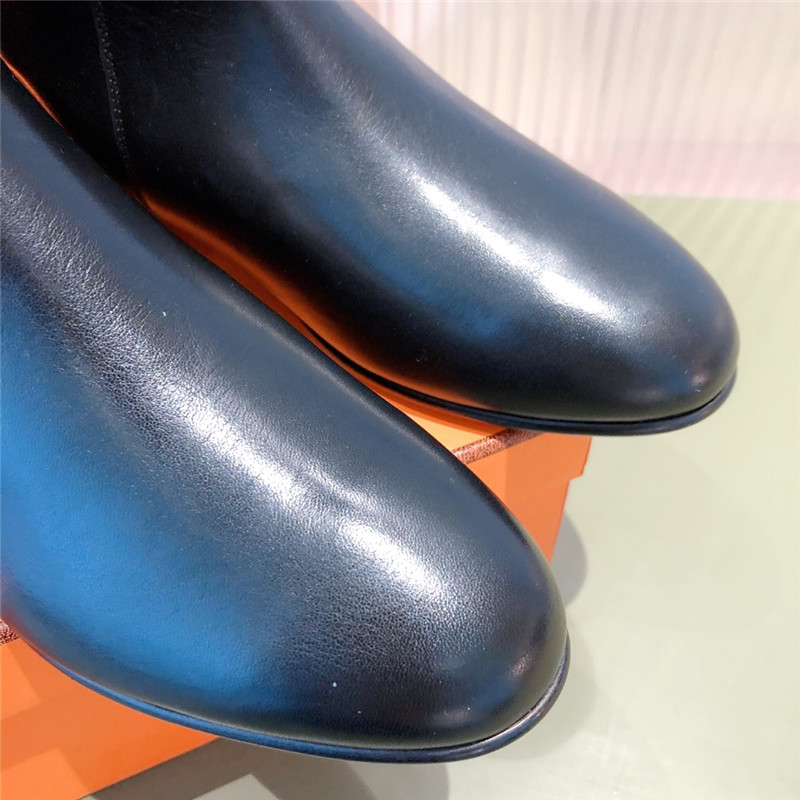 H**me5 kelly buckle ankle boots