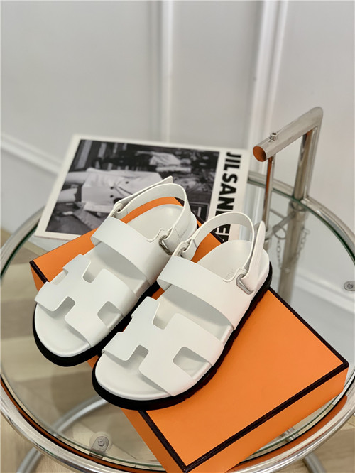 H**me5 Chypre Dupe sandals women