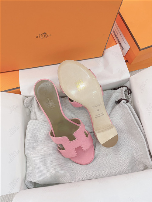 H**me5 oasis sandals