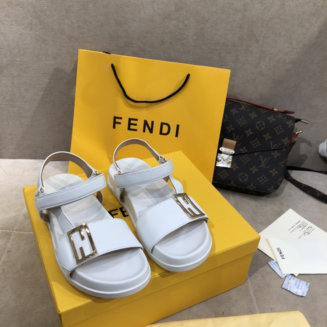 F**di sandals womens