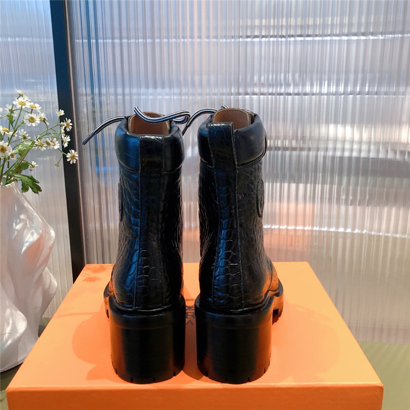 H**me5 classic ankle boots