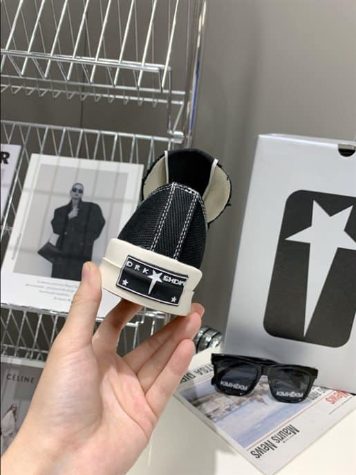 Rick Owens Low-top Sneakers   RS014