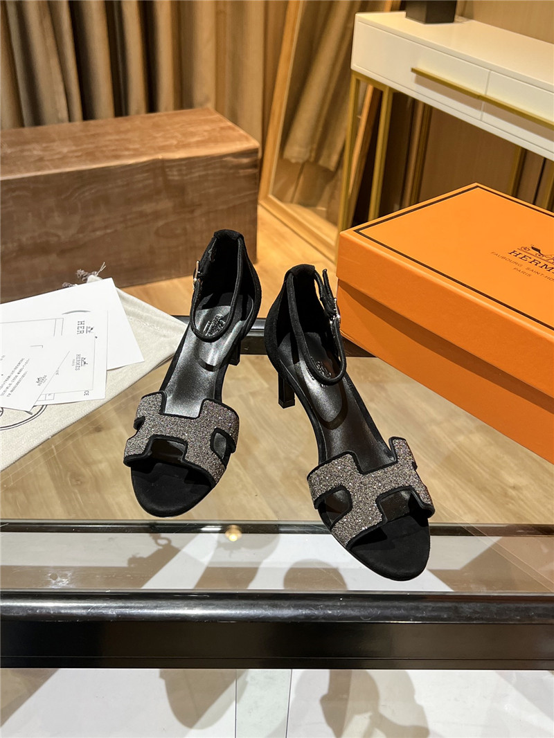 H**me5 high heel sandals