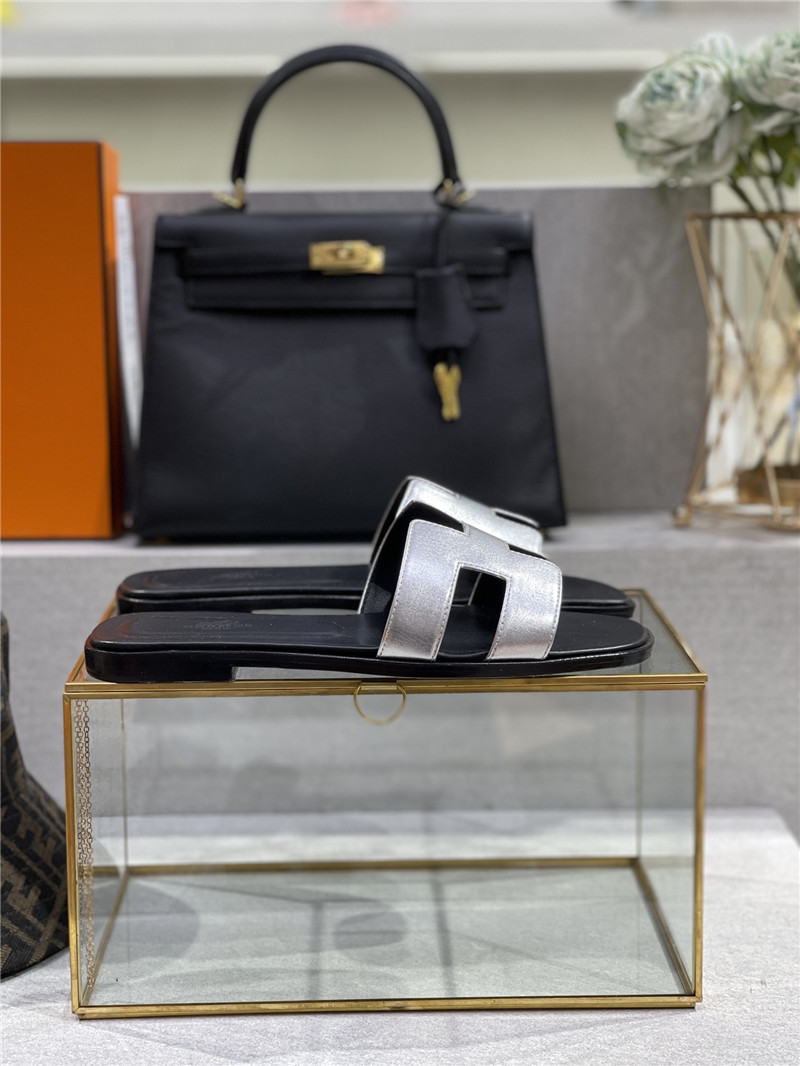 H**me5 early spring new color slippers