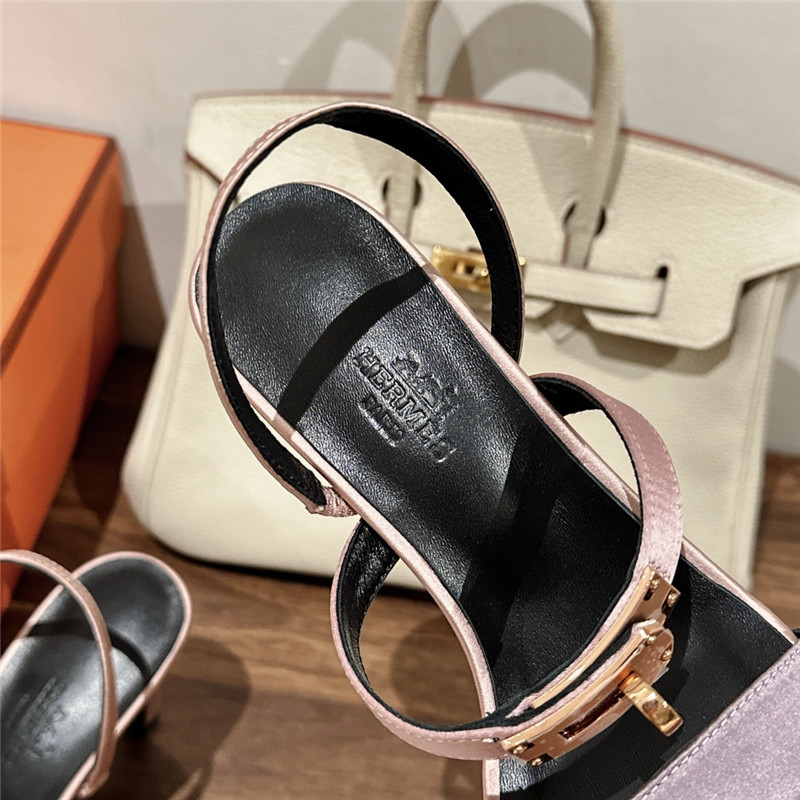 H**me5 Glamor sandals