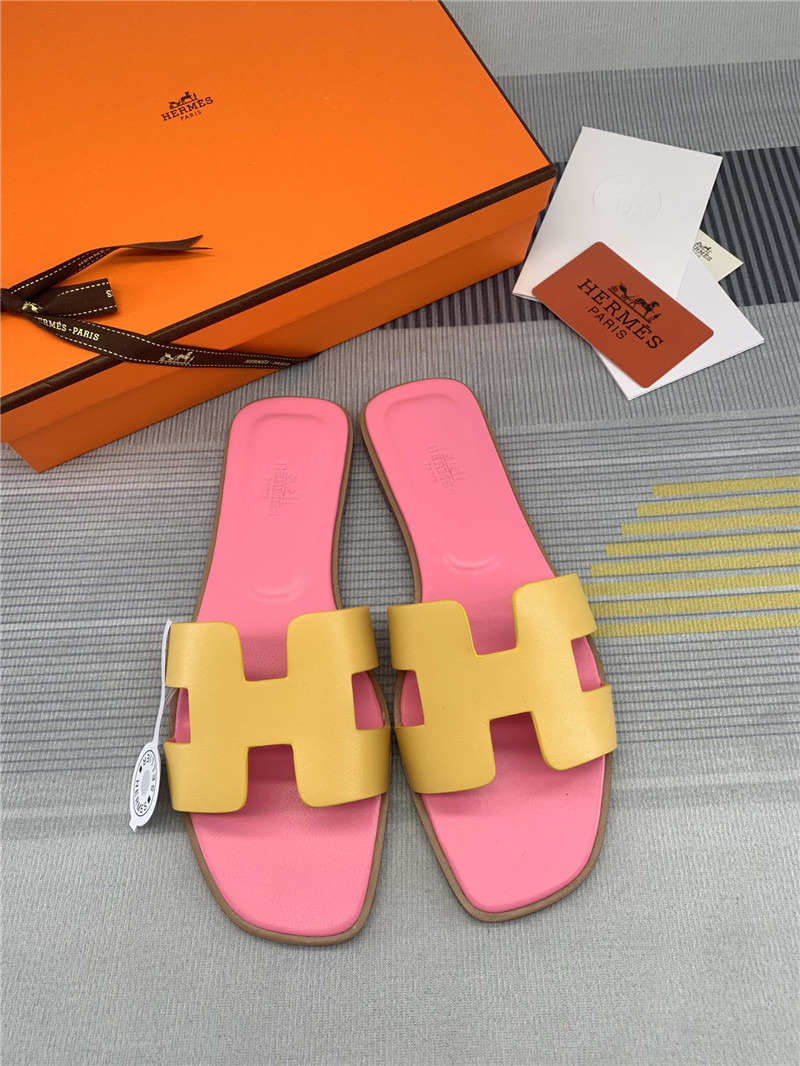 H**me5 flat H slippers womens