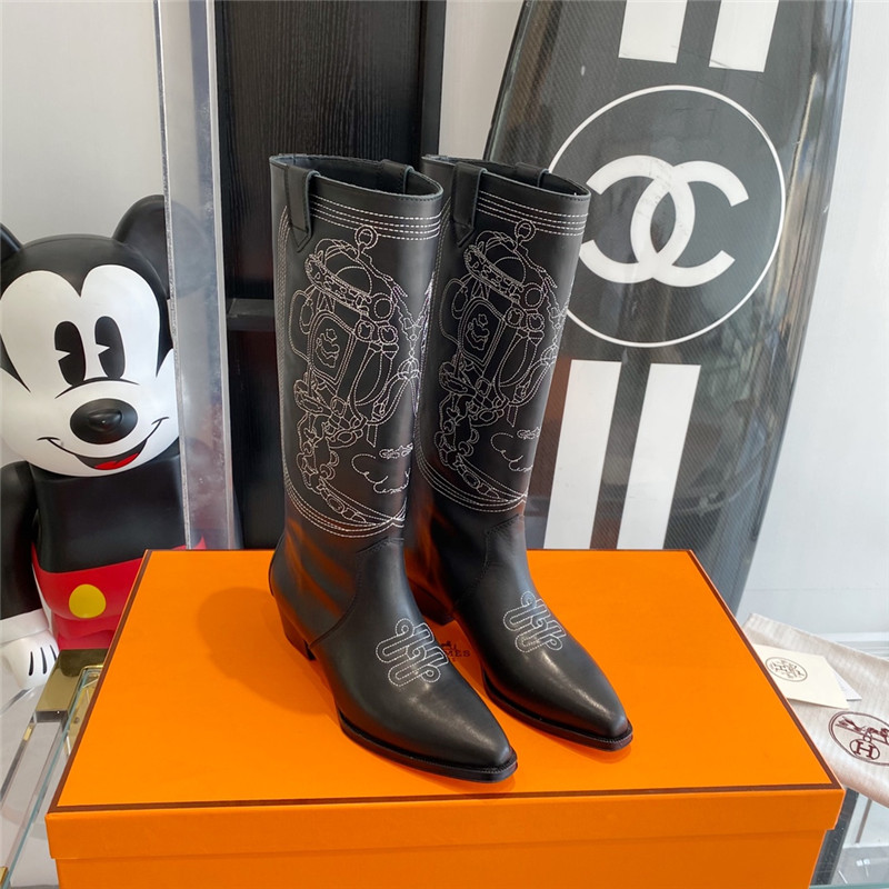 H**me5 embroidered long boots