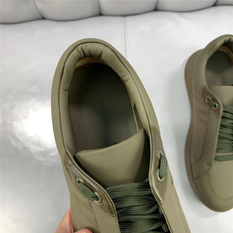 H**me5 Men s sneakers