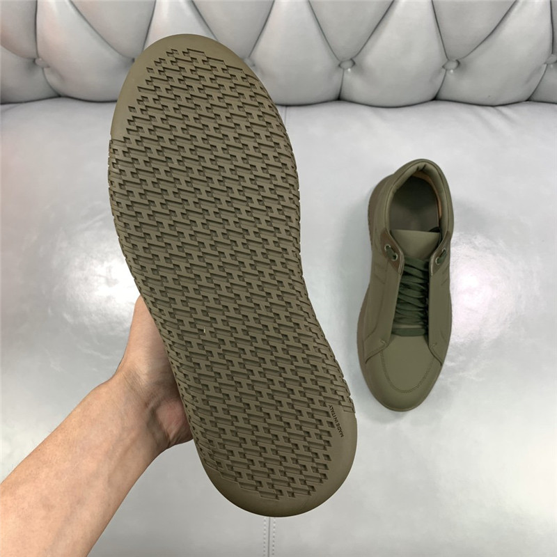 H**me5 Men s sneakers