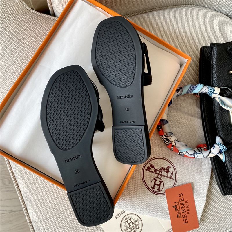 H**me5 new classic pig nose chain slippers