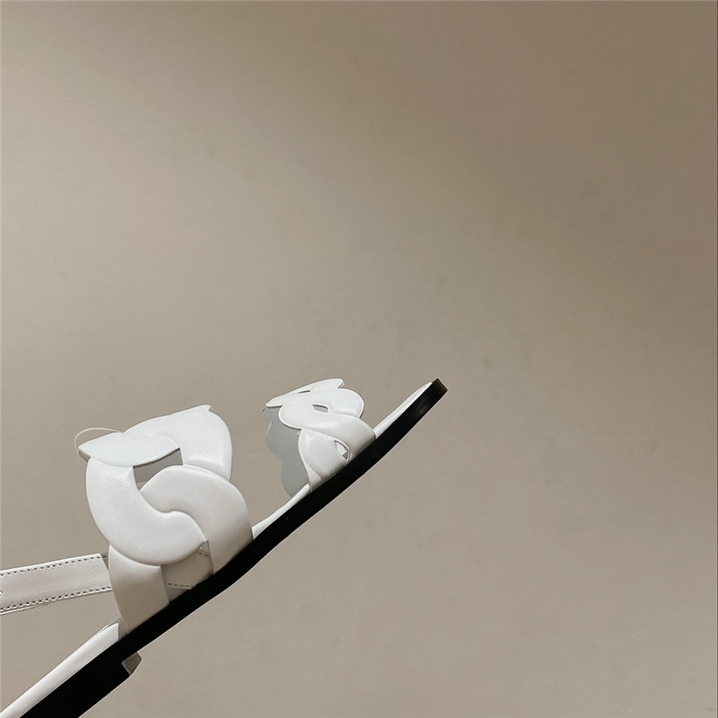 H**me5 pig nose sandals