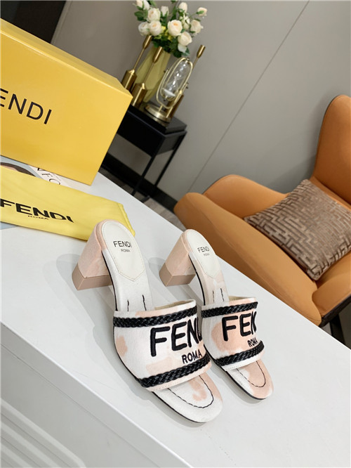 F**di logo sandals