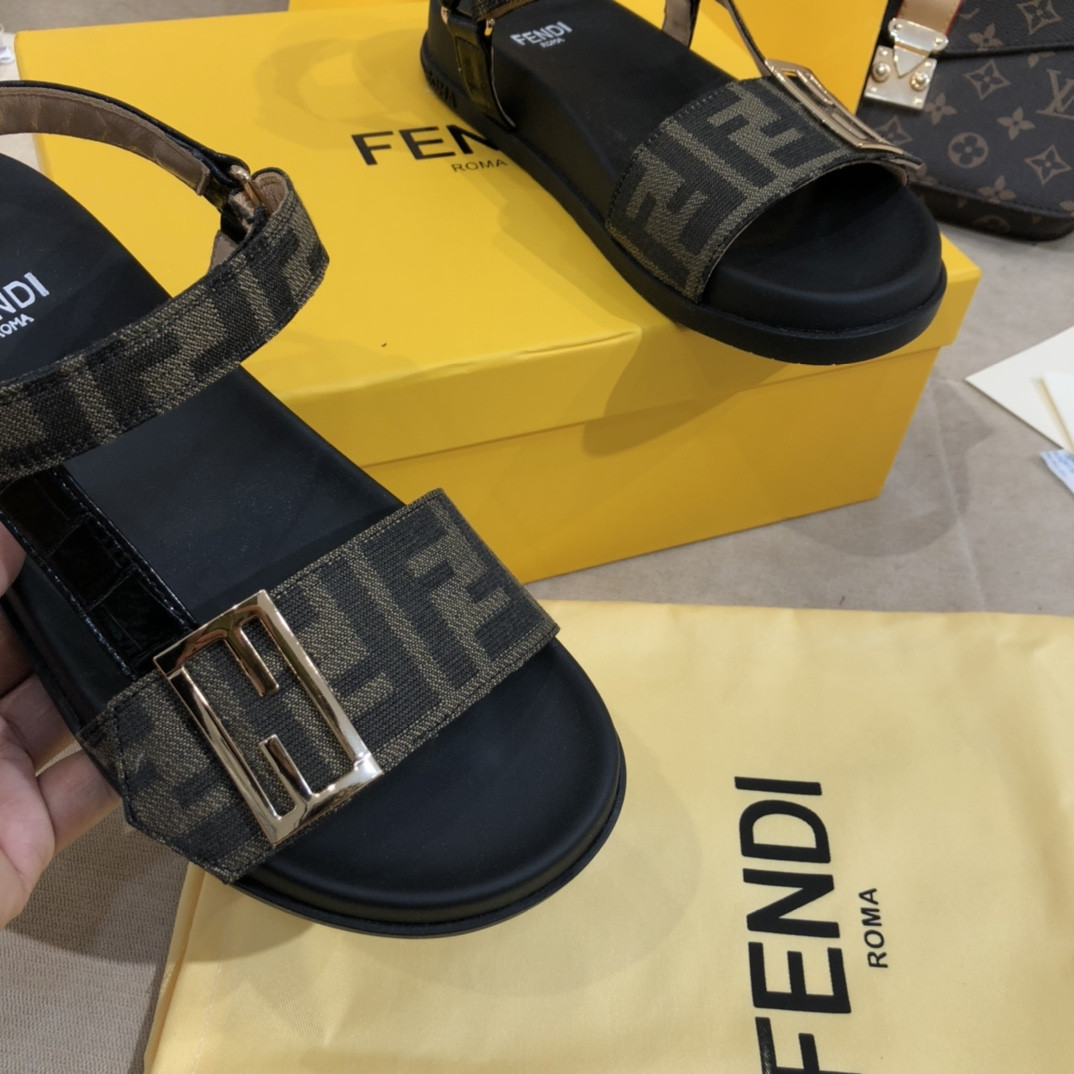 F**di sandals womens
